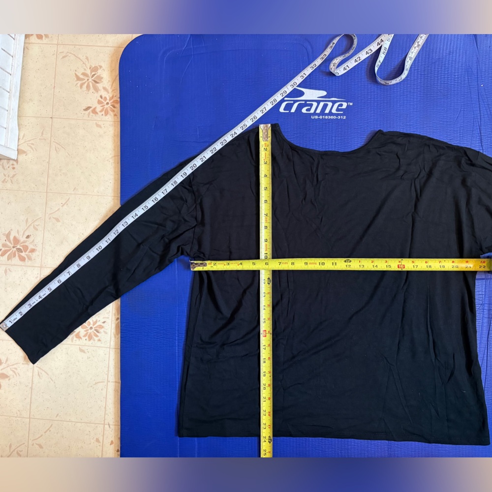 J.Jill Crew Neck Black Long Sleeve Top! - Picture 3 of 4